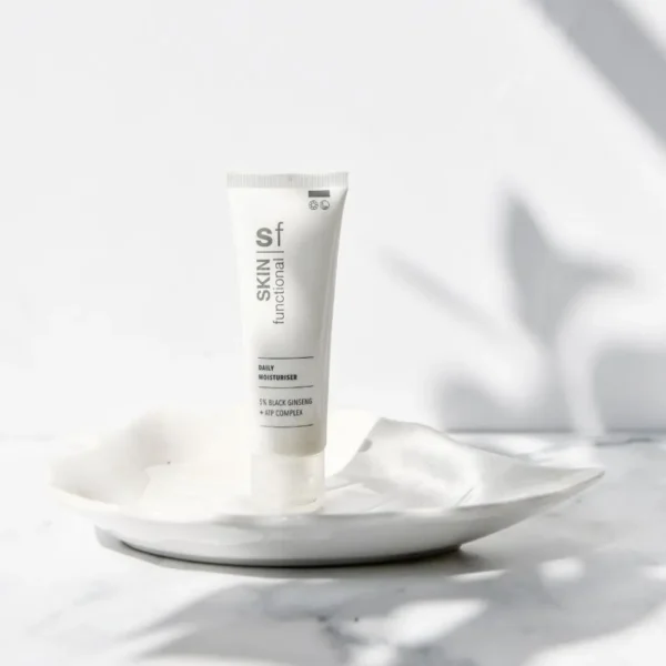 Crema Hidratanta cu 5% Black Ginseng